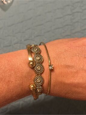 Bracelet set of 3  Gold-Tone Crystal Stackable Bracelet Set - Women Jewelry